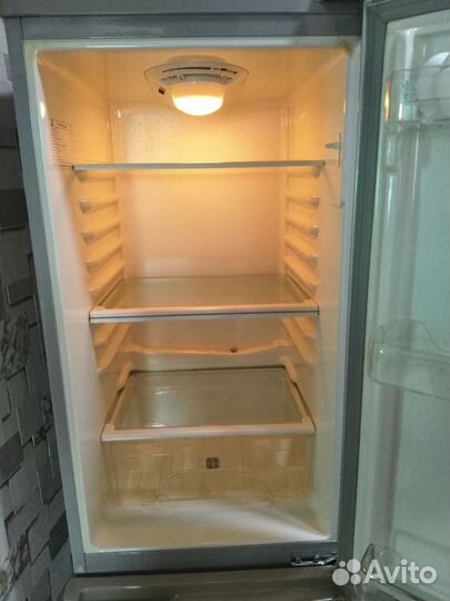 Холодильник