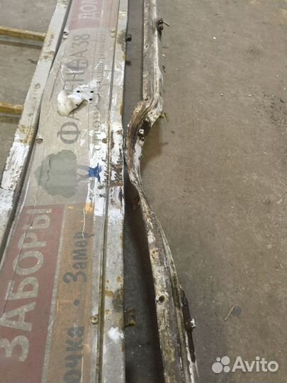 Кузов бортовой 4,3х1,96м