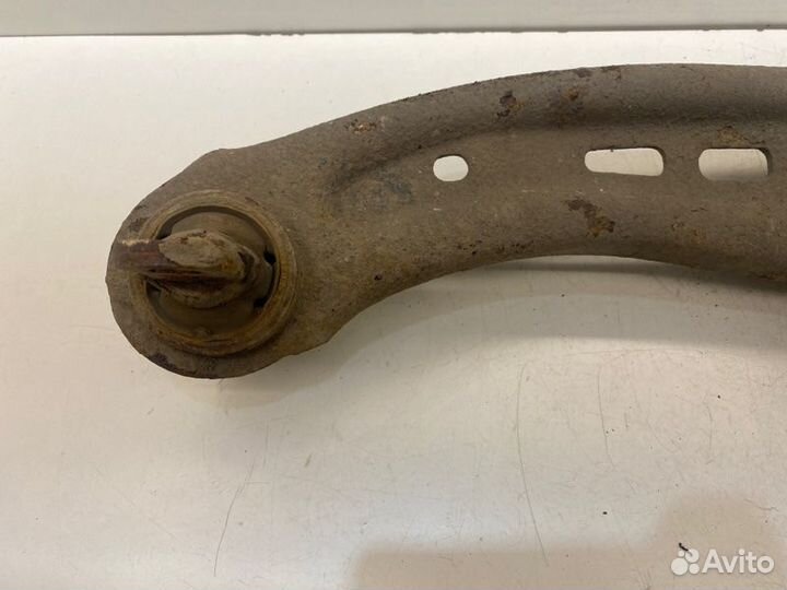 Рычаг подвески нижний передний правый Mazda 6