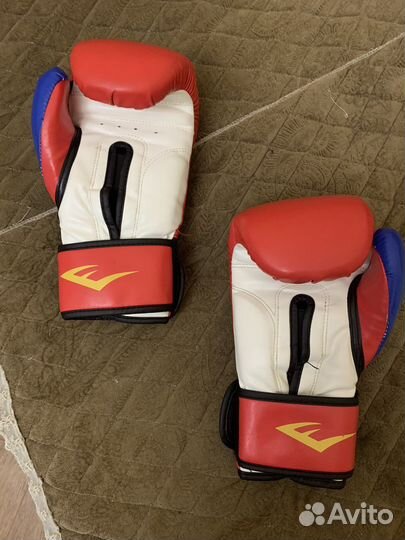 Боксерские перчатки 12 oz everlast