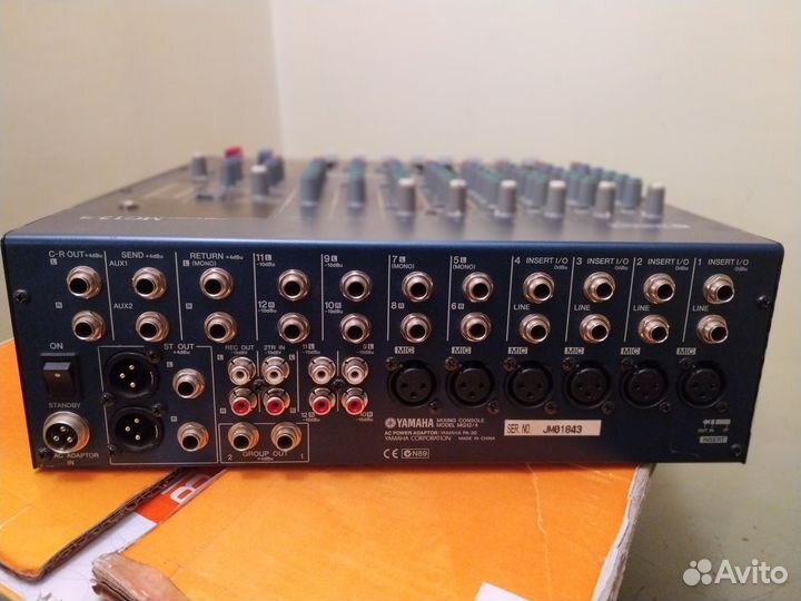 Пульт микшерный yamaha MG-12/4