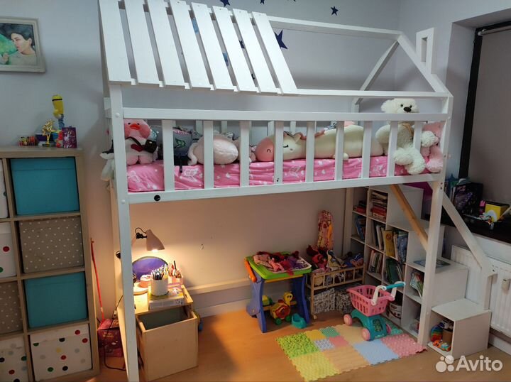 Детская кровать домик