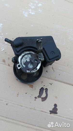 Насос гура citroen xsara picasso 2004 1.6