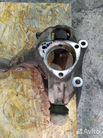 Поворотный кулак Opel Astra J GTC