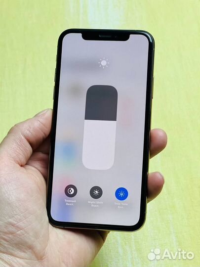iPhone Xs, 64 ГБ