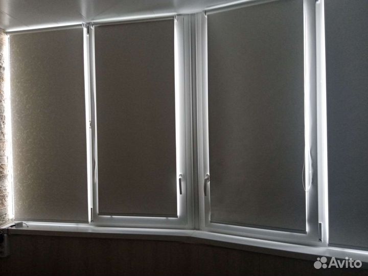 Рулонные шторы Блэкаут свободно-висячие