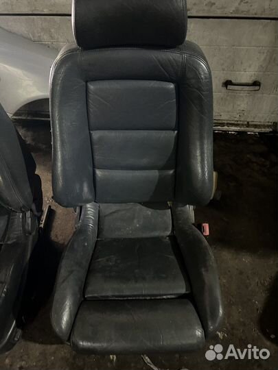 Сиденья Recaro Audi A8 D2