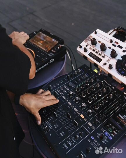 Аренда светового, звукового оборудования.Диджей