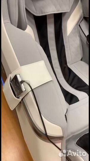 Массажное кресло Casada Pollux