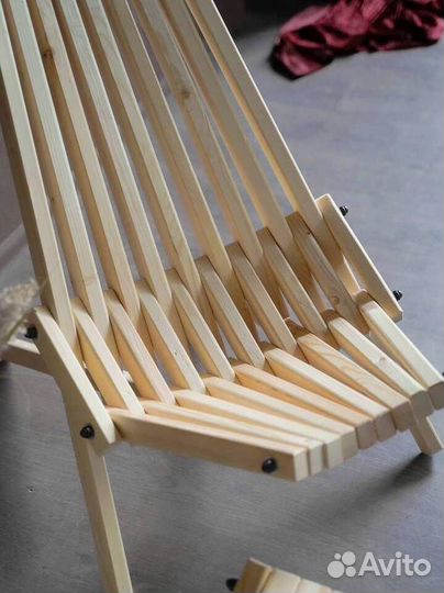 Лежаки для бассейна