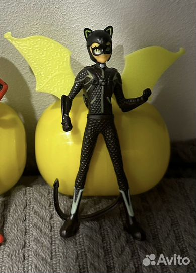 Kinder maxi леди баг и супер кот