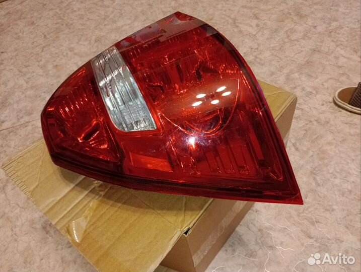 Фонарь задний левый шевролет aveo
