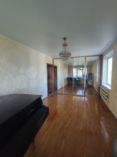 3-к. квартира, 61 м², 5/5 эт.