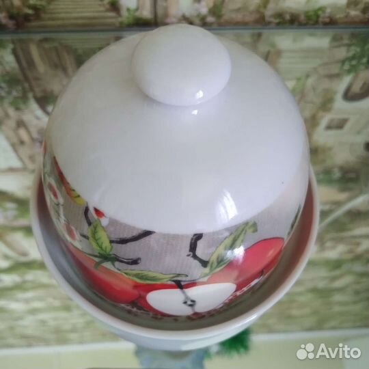 Масленка фарфоровая