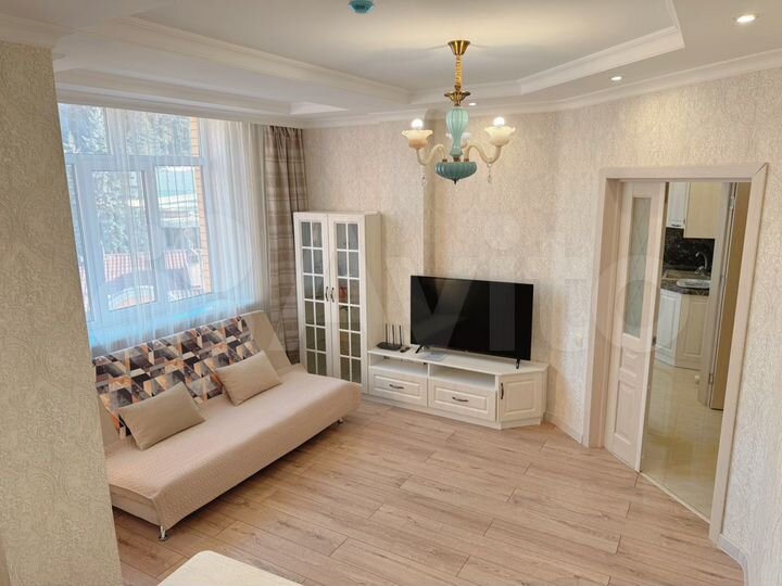 2-к. квартира, 60 м², 3/3 эт.