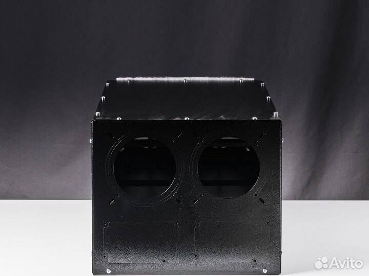 Корпус для майнинга на 4 большие видеокарты