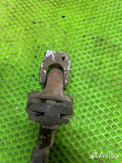 Рулевой карданчик рейндж ровер 2 p38