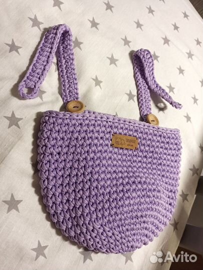 Вязаная корзинка на детскую кроватку