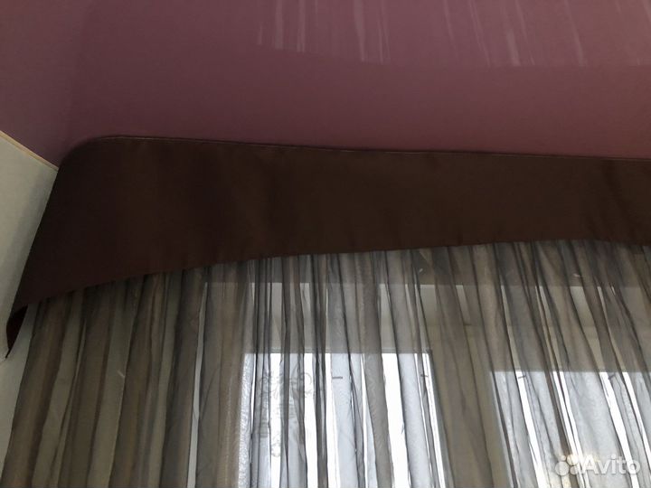 Ламбрекен и карниз настенный