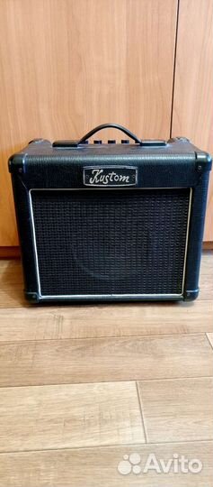 Электро гитара с комбиком