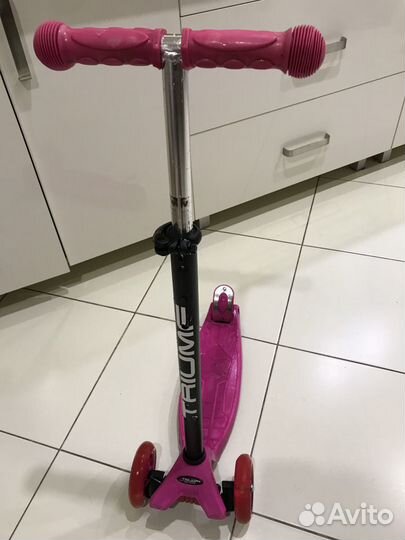 Самокат трехколесный triumf
