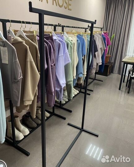 Вешалка для одежды напольная