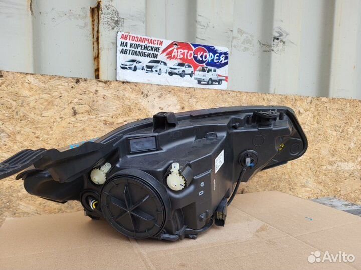 Фара передняя левая Chevrolet Malibu 2015-2018