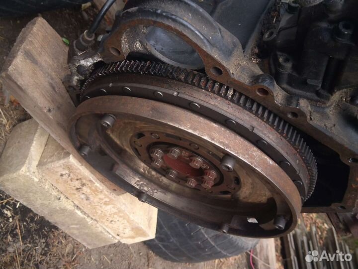 Маховик двигателя Мерседес Бенц