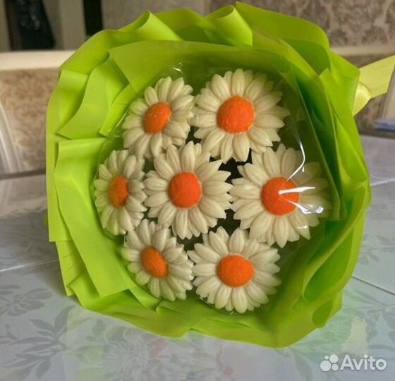 Шоколадный букет розы пионы