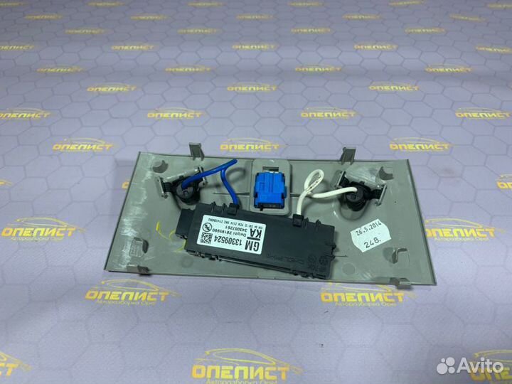 Датчик объема передний Opel Astra J 2014