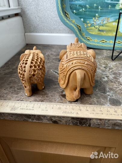 Статуэтки слоников из дерева