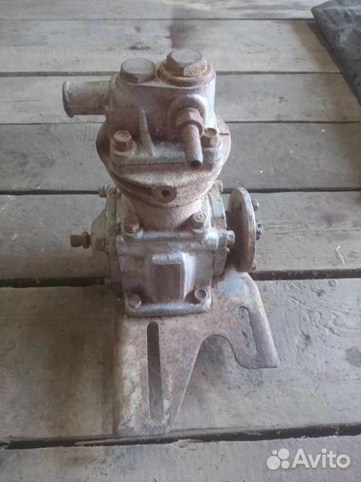 Компрессор газ 66