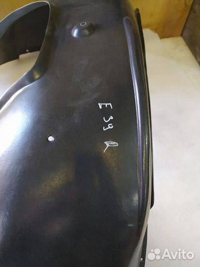 Подкрылок BMW E39