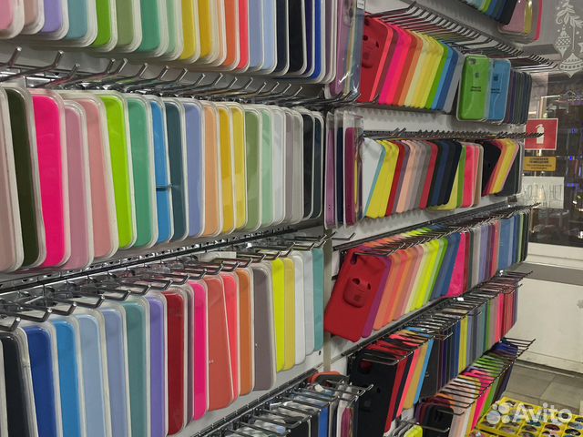 Чехлы на iPhone 14