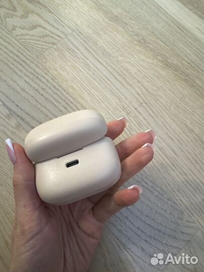 Беспроводные наушники JBL