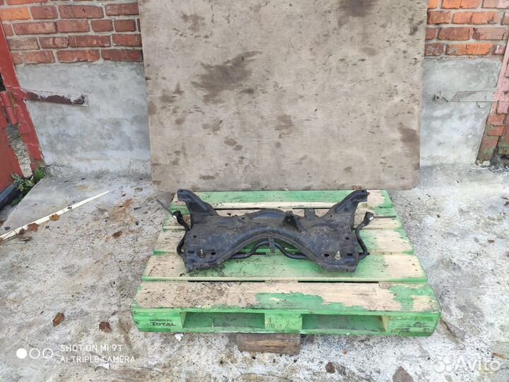 Подрамник Peugeot 307 Пежо 307