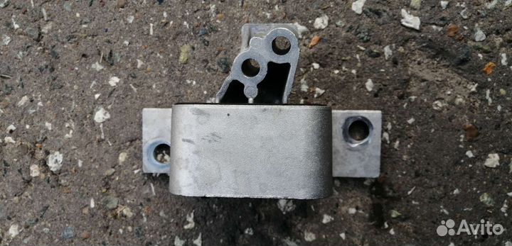 Правая опора двигателя LADA vesta