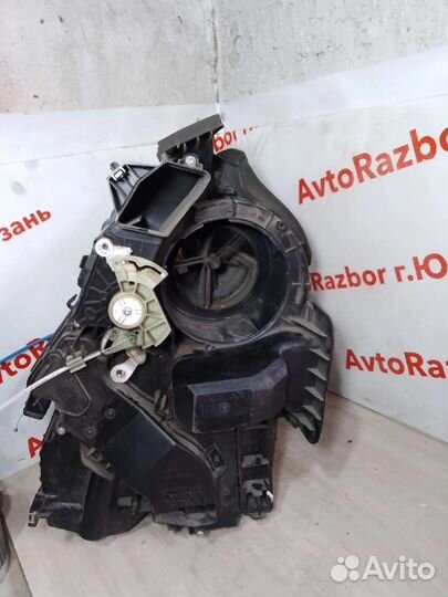 Корпус отопителя Renault Sandero 1