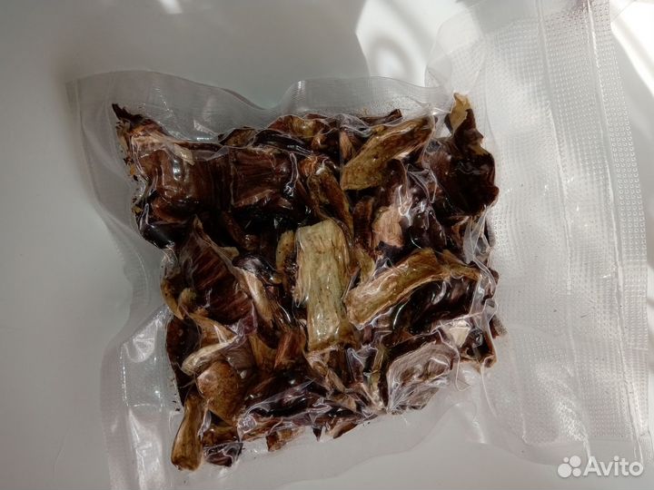 Грибы опята и солёные грузди