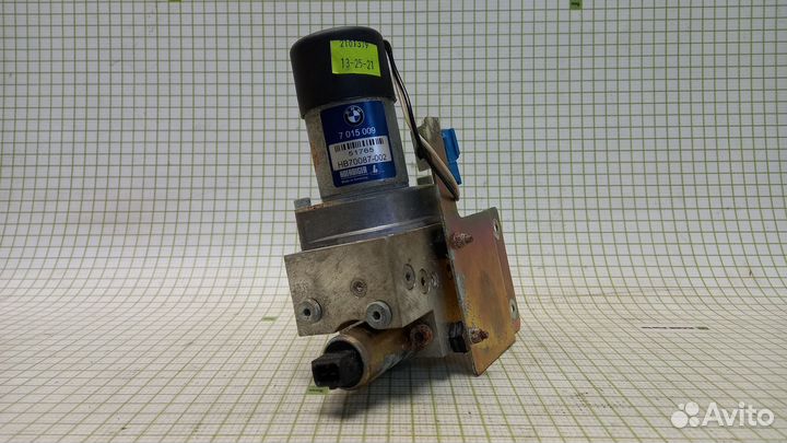 Насос гидравлический на крышку багажника для BMW