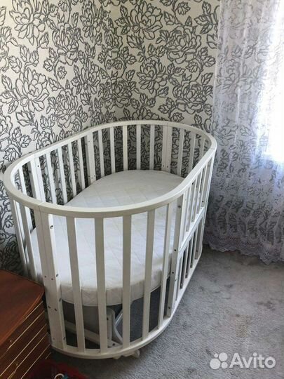 Детская кроватка