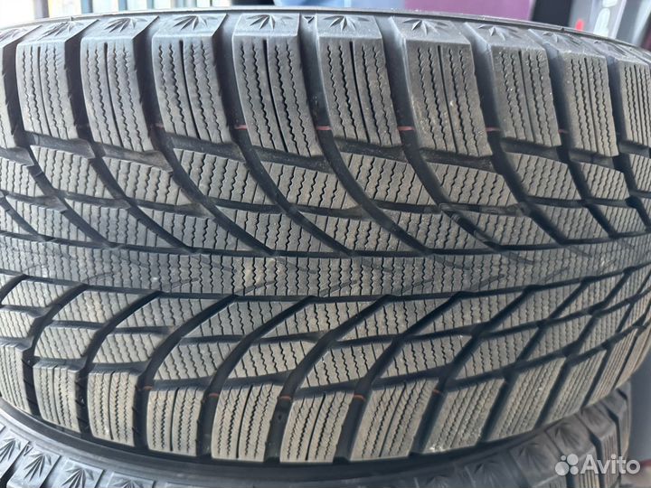 Kumho WinterCraft Ice Wi51 225/45 R18 95T