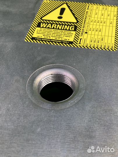 810 пневмоподушка без стакана 4шп.M12. 1отв.штуц.M