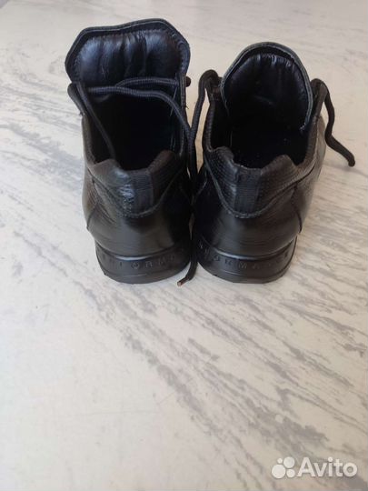 Кроссовки мужские 35 размер