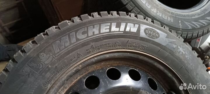 Michelin Latitude X-Ice North 3 215/60 R16 99T
