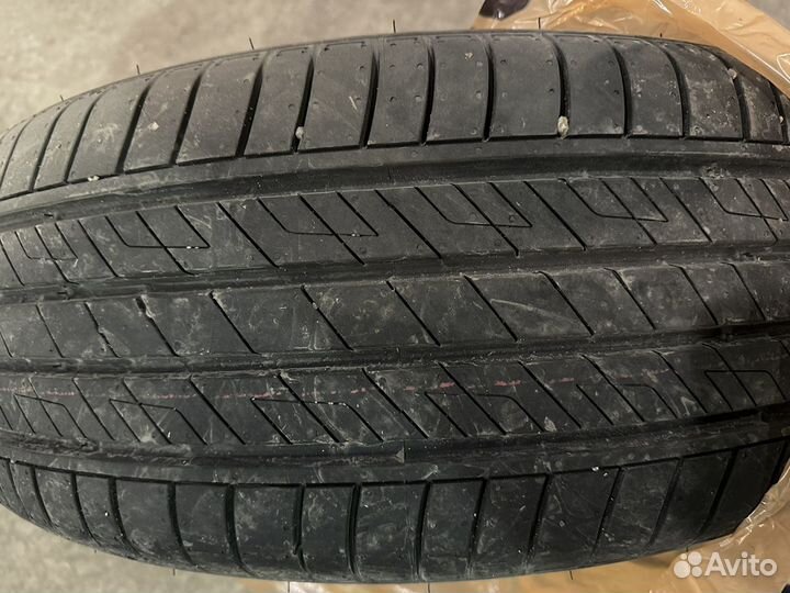 Kumho Solus HS63 225/55 R18 98V