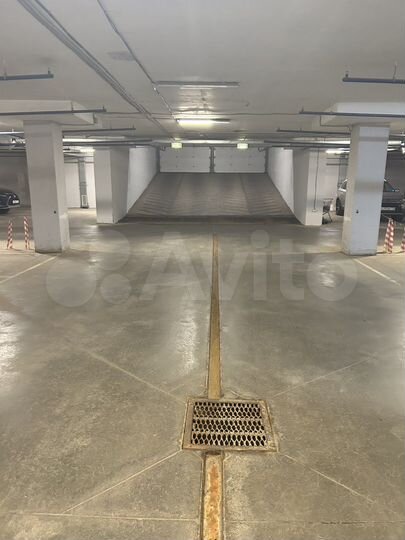 Машиноместо, 16 м²