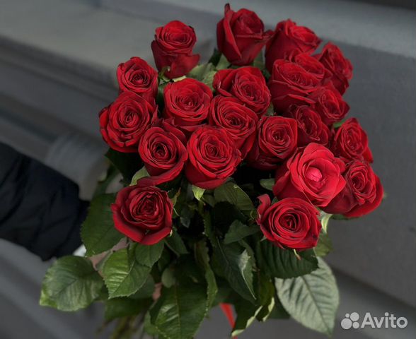 Розы высокие купить в подарок в розницу объявление продам
