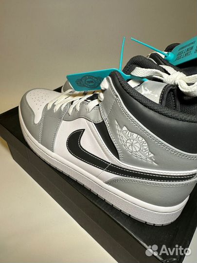 Nike air jordan 1 mid light smoke grey