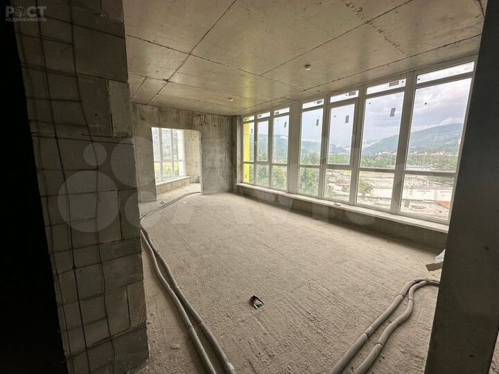 3-к. квартира, 75 м², 8/25 эт.